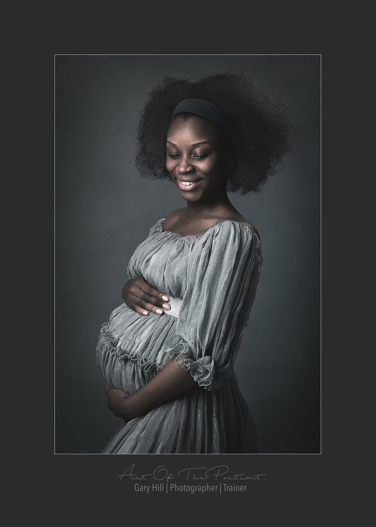 how to pose and light a maternity portrait in a studio